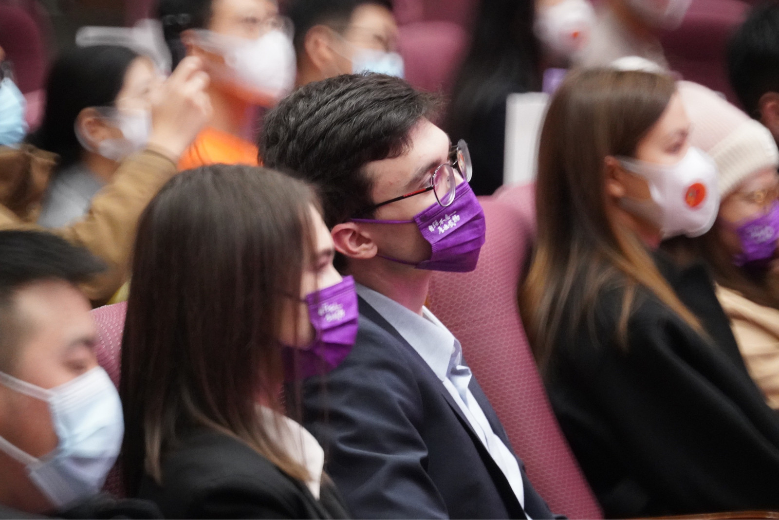 20221114-“全球Z世代热议二十大”论坛在清华大学举行-中国日报-现场观众1.jpg